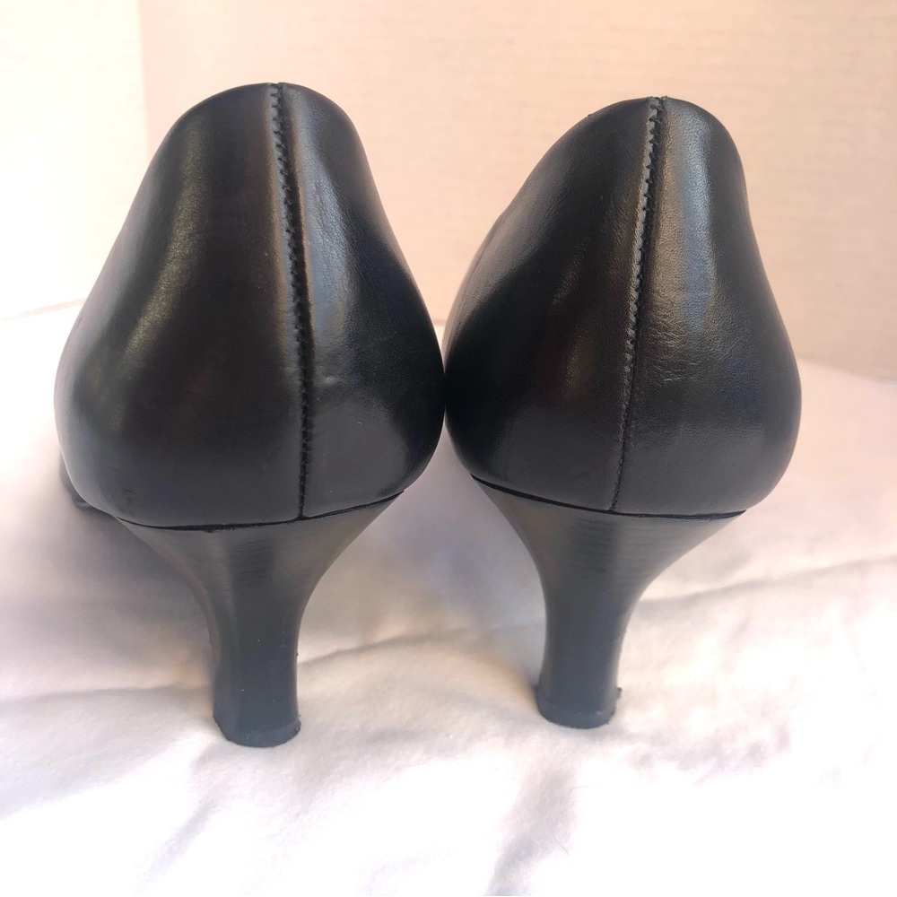 Women’s classic black leather almond toe dress pump kitten heels size 10 - Picture 7 of 8